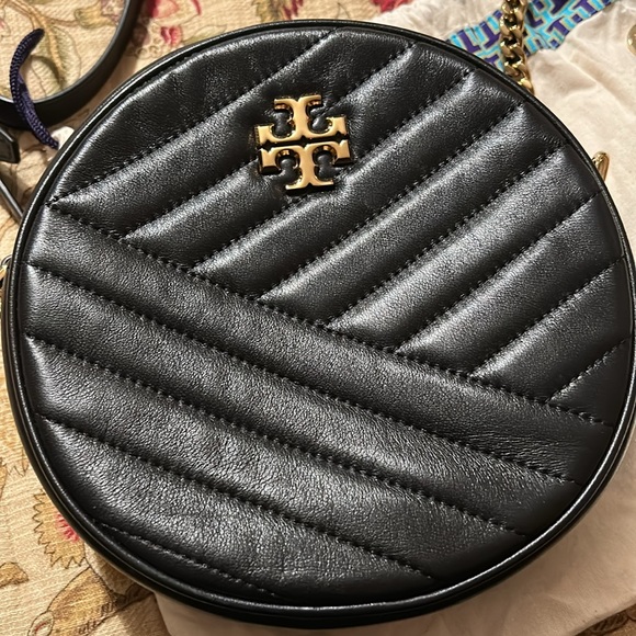 Tory Burch round crossbody bag! - Picture 5 of 5